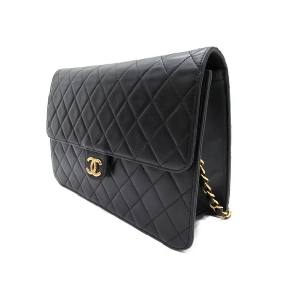 Chanel Medium Classic Single Flap Bag Leather Crossbody Bag in Good condition - Picture 3 of 11